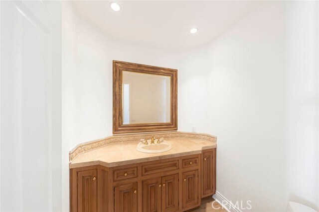 Building Photo - 12 San Remo