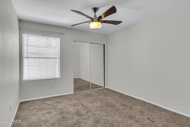 Building Photo - 6816 S Snyder Ln