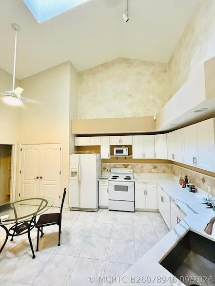 Building Photo - 1641 SW Harbour Isles Cir