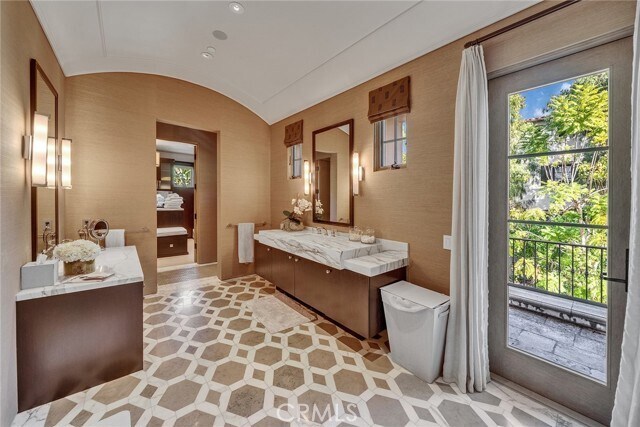 Building Photo - 64 Canyon Creek