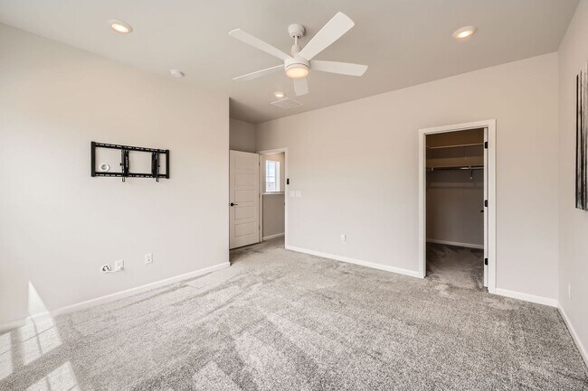 Building Photo - Evolve Real Estate: Available Immediately! Almost NEW Large 3 Bedroom in STERLING RANCH!