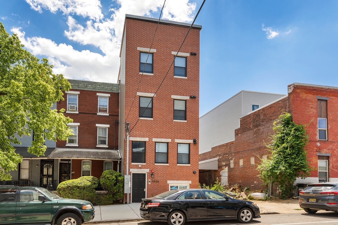 Building Photo - 3936 Haverford Ave