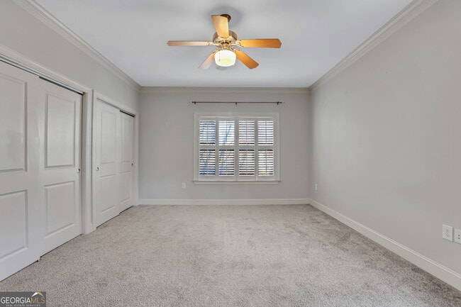 Building Photo - 225 Carlyle Park Dr