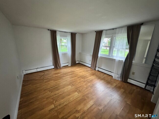 Building Photo - 9 Fulmore Dr