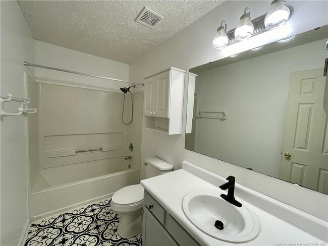 Building Photo - 5723 Kingstree Dr