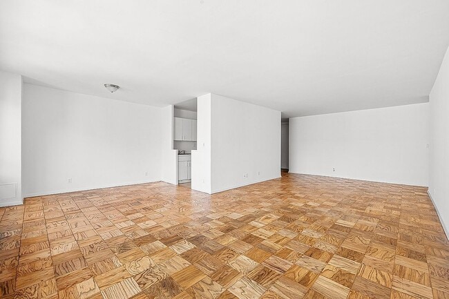 Building Photo - 170 West End Ave