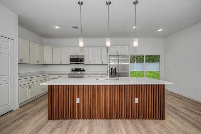 Building Photo - 16698 SW 30th Avenue Rd