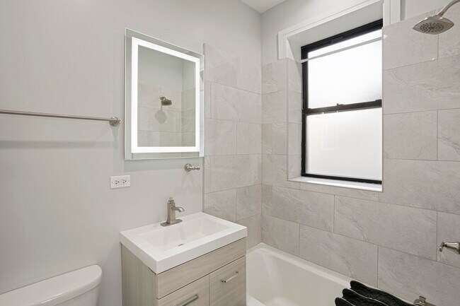 Building Photo - 6105 N Winthrop Ave