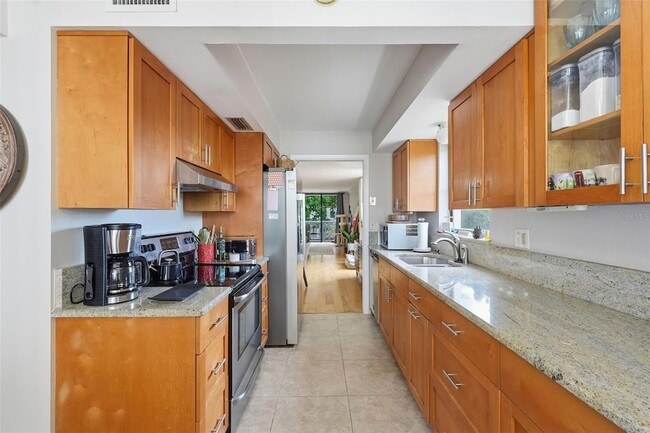 Building Photo - 2612 Pearce Dr