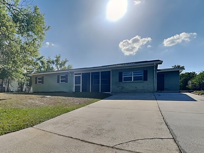 Building Photo - 1175 Luke Ave
