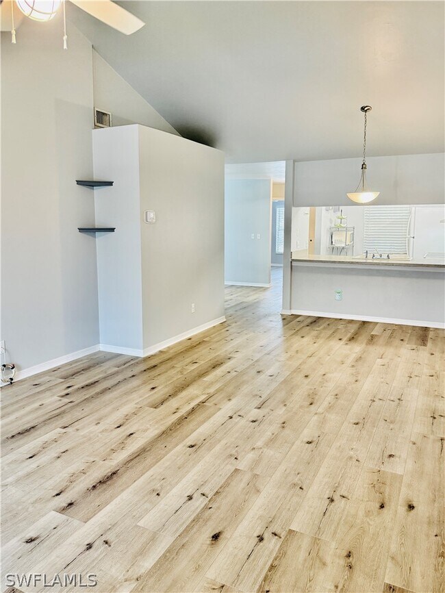 Building Photo - 2750 Kings Lake Blvd