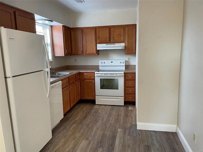 Building Photo - 711 Plankway Dr