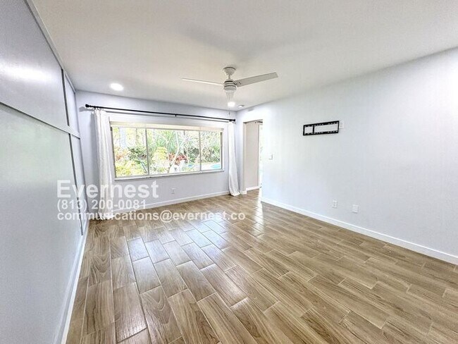 Building Photo - 3-Bedroom/2-Bath Home with Fenced Yard & Private Pool/ Available Soon!