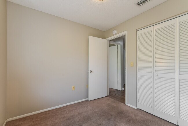 Building Photo - 1608 Gattis Dr