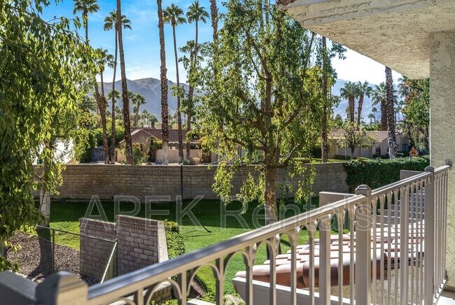 Building Photo - 2701 E Mesquite Ave