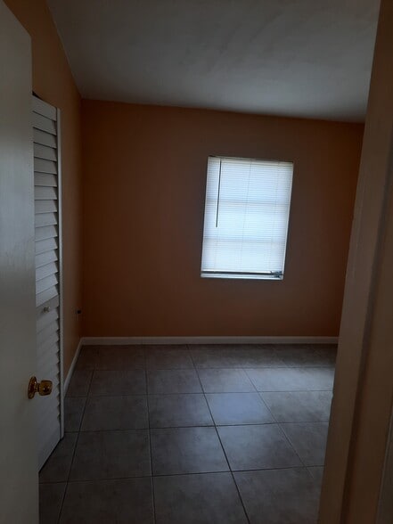 Main bedroom - 3108 Crestwood Dr