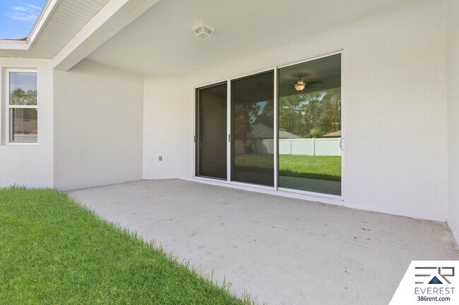 Building Photo - 4 Postman Ln