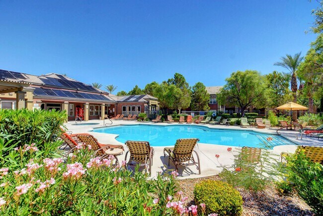 Building Photo - Charming 1 bedroom Condo with full size Ga...