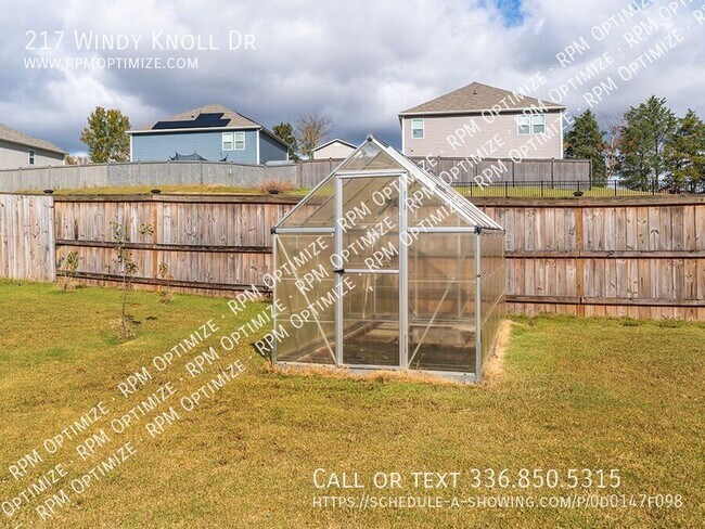 Building Photo - 217 Windy Knl Dr