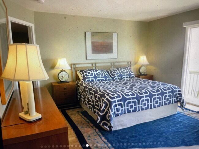 Building Photo - 1 Mansfield Grove Rd