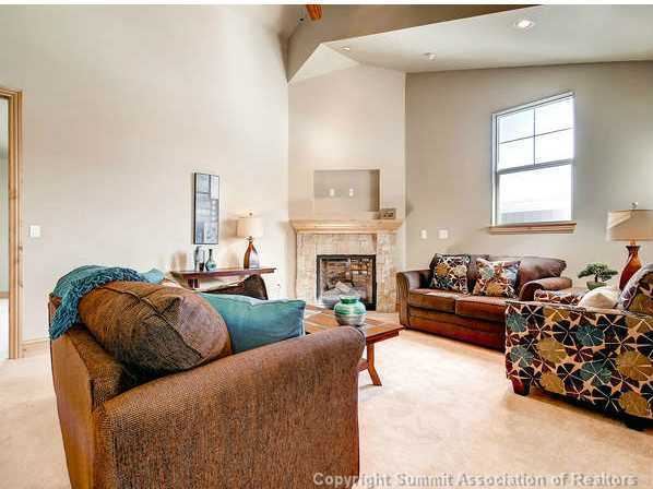 Building Photo - Main Street Frisco! Granite and Stainless! Dogs negotiable!