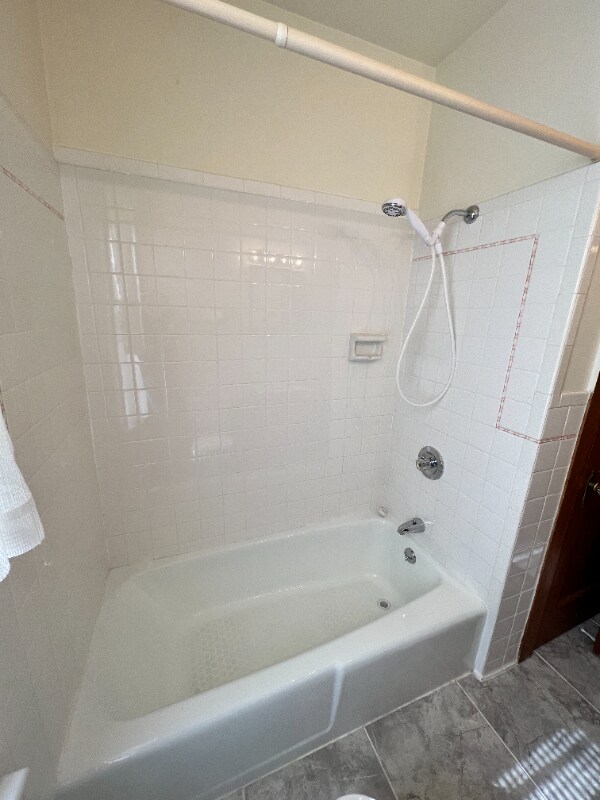 Building Photo - 448 Biddle St