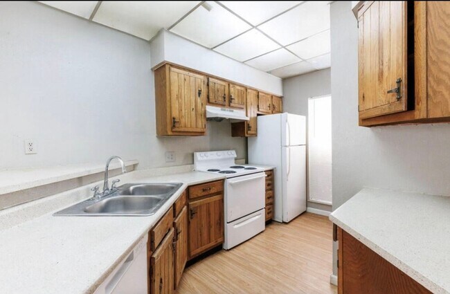 Building Photo - 7405 Avenue X
