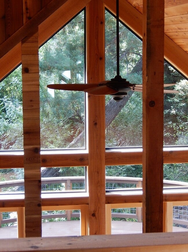 Building Photo - 1,188 Square Foot Recently built custom Cr...