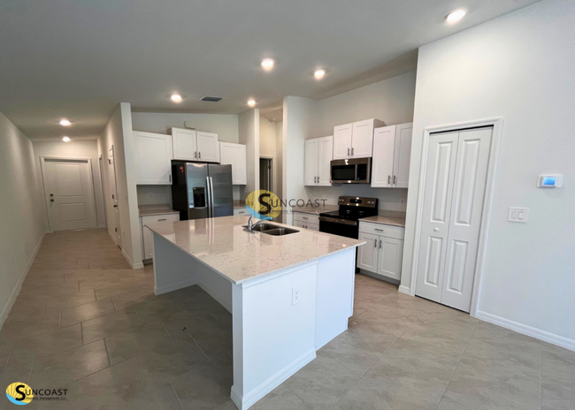 Building Photo - Stunning New Construction Home in Fort Myers