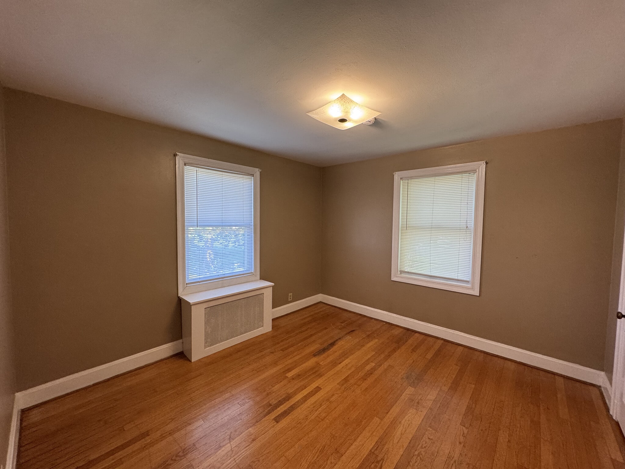 Building Photo - 712 Pacesetter Dr