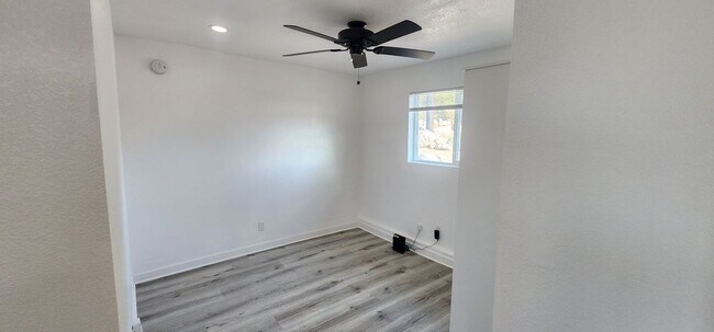 Building Photo - 50825 Oskar Ln