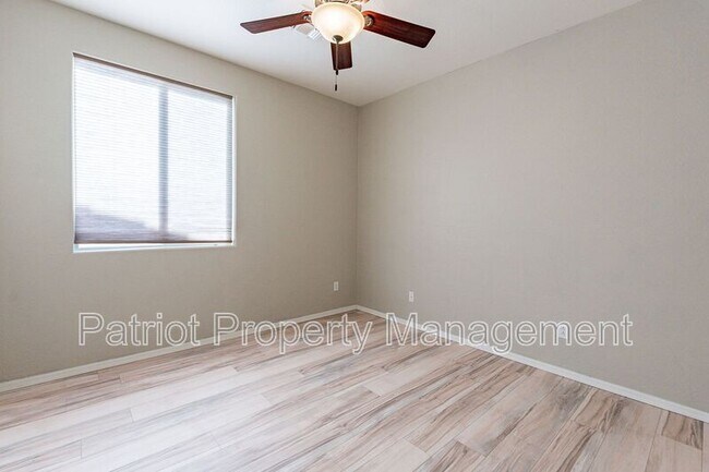 Building Photo - 329 S 172nd Dr