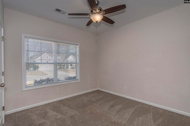 Building Photo - 147 Doolittle Dr