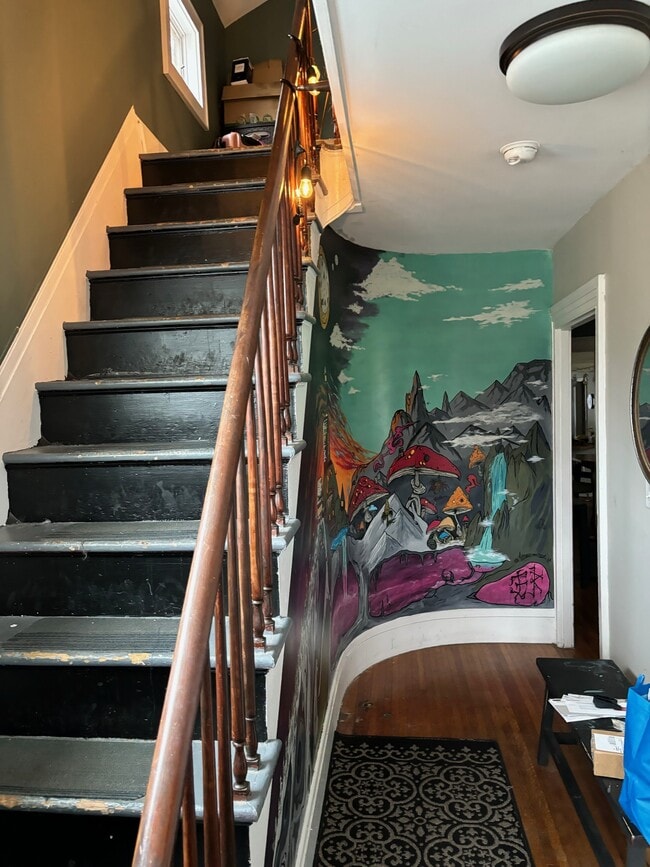 Building Photo - 94 W Cayuga St