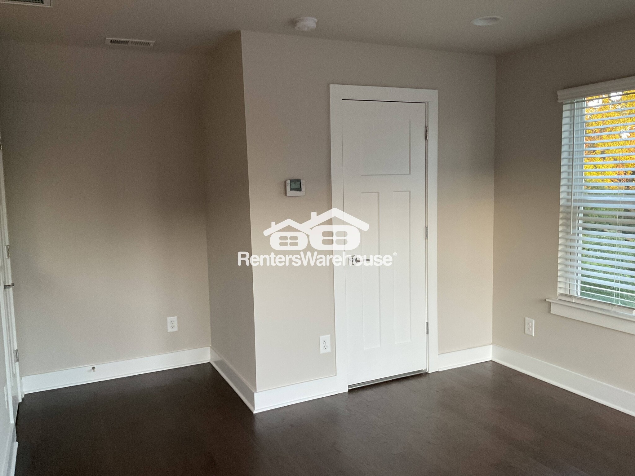 Building Photo - 1319 Millpark Ln