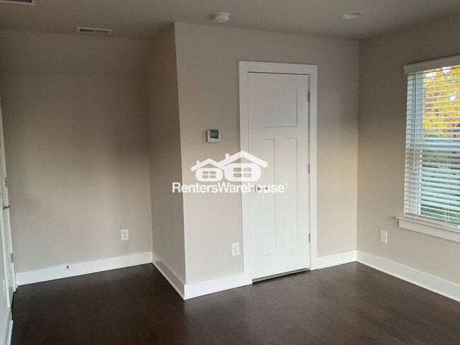 Building Photo - 1319 Millpark Ln