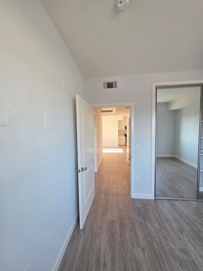 Building Photo - Louise Villas at Northridge