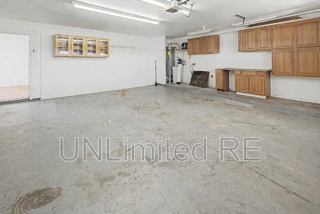 Building Photo - 2771 Typhoon Ln