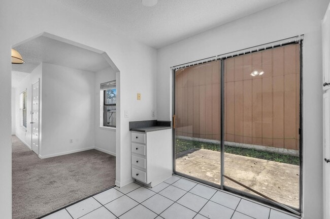 Building Photo - Charming 2 Bedroom Florida Cottage in Convenient Location!!