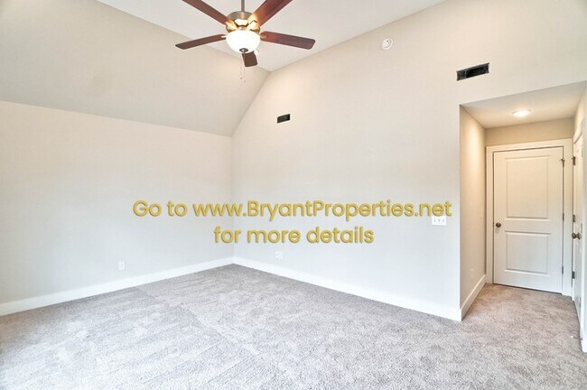 Building Photo - 615 Vrabel Rd