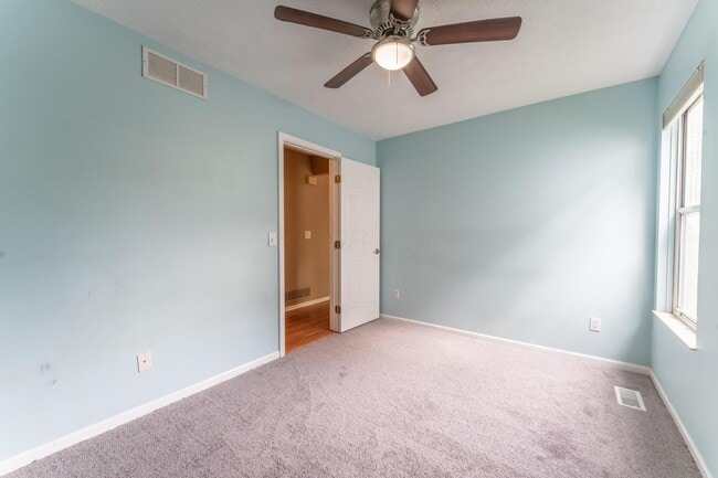 Building Photo - 4951 Hidden View Ct