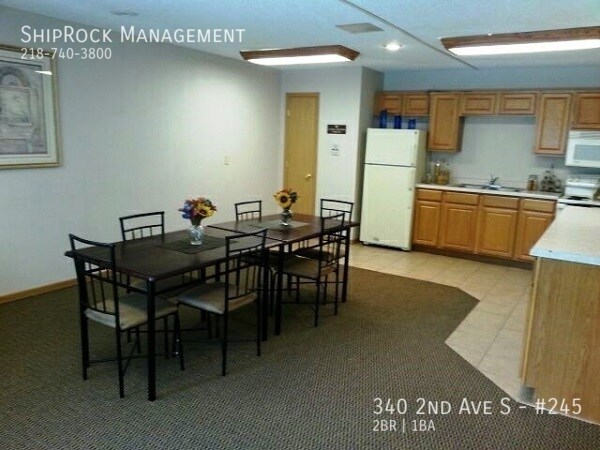 Building Photo - 340 2nd Ave S