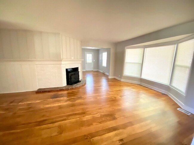 Building Photo - 4118 Browns Ln