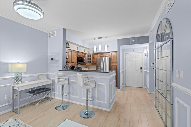 Building Photo - 802 W Windward Way
