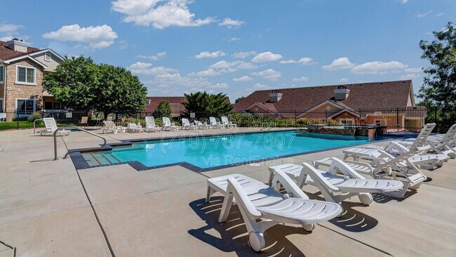 Building Photo - 3870 Strawberry Field Grove