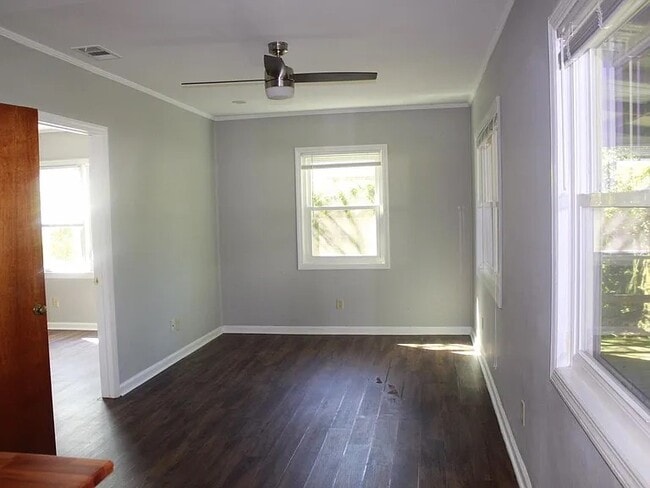 Building Photo - 136 E 57th St