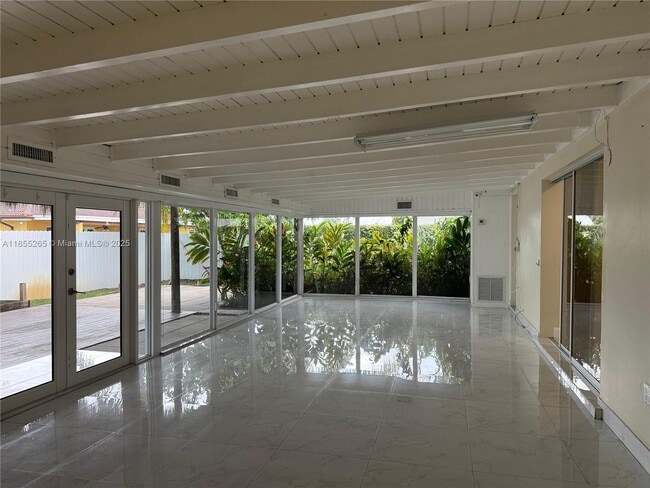 Building Photo - 1715 SW 102nd Ct