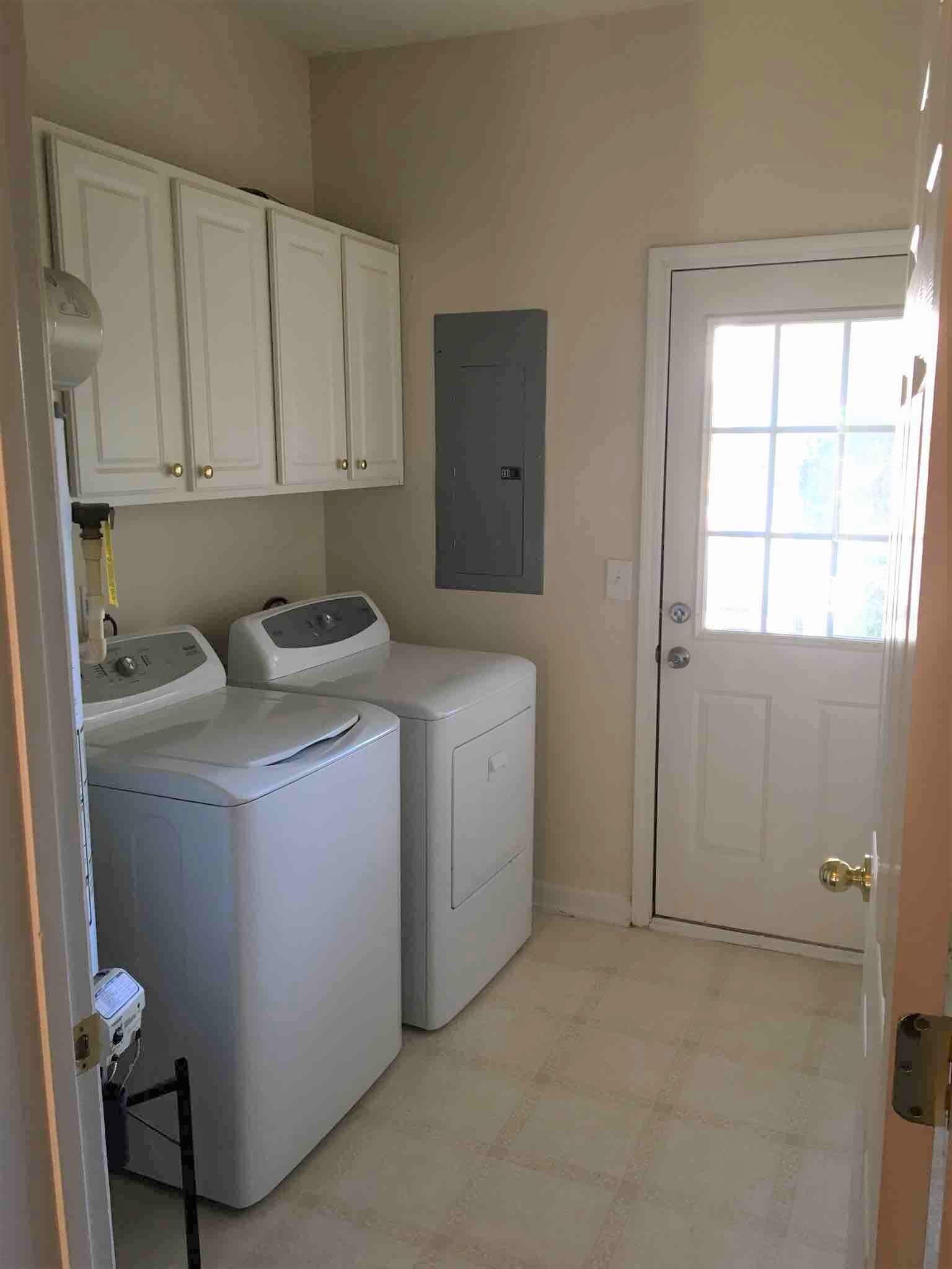 Laundry - 7042 Mead Lane