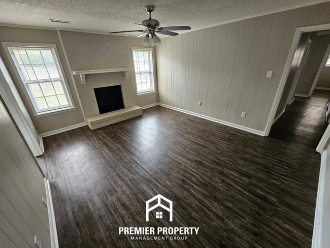 Building Photo - 5368 Heritage Ave