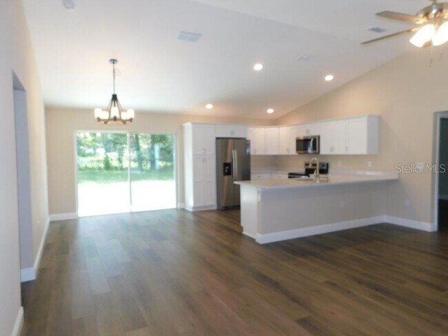 Building Photo - 14068 SE 47th Ave